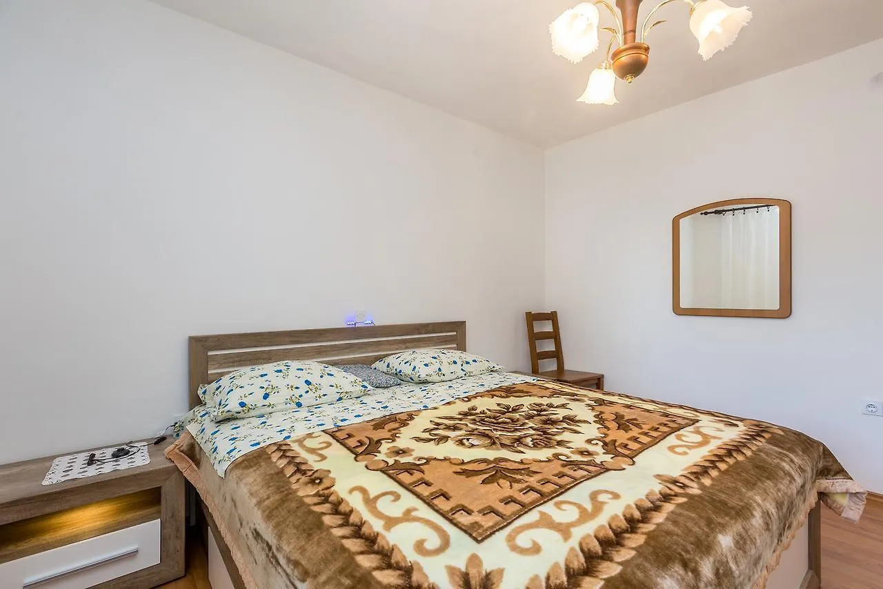 Apartment Annie Skrbčići